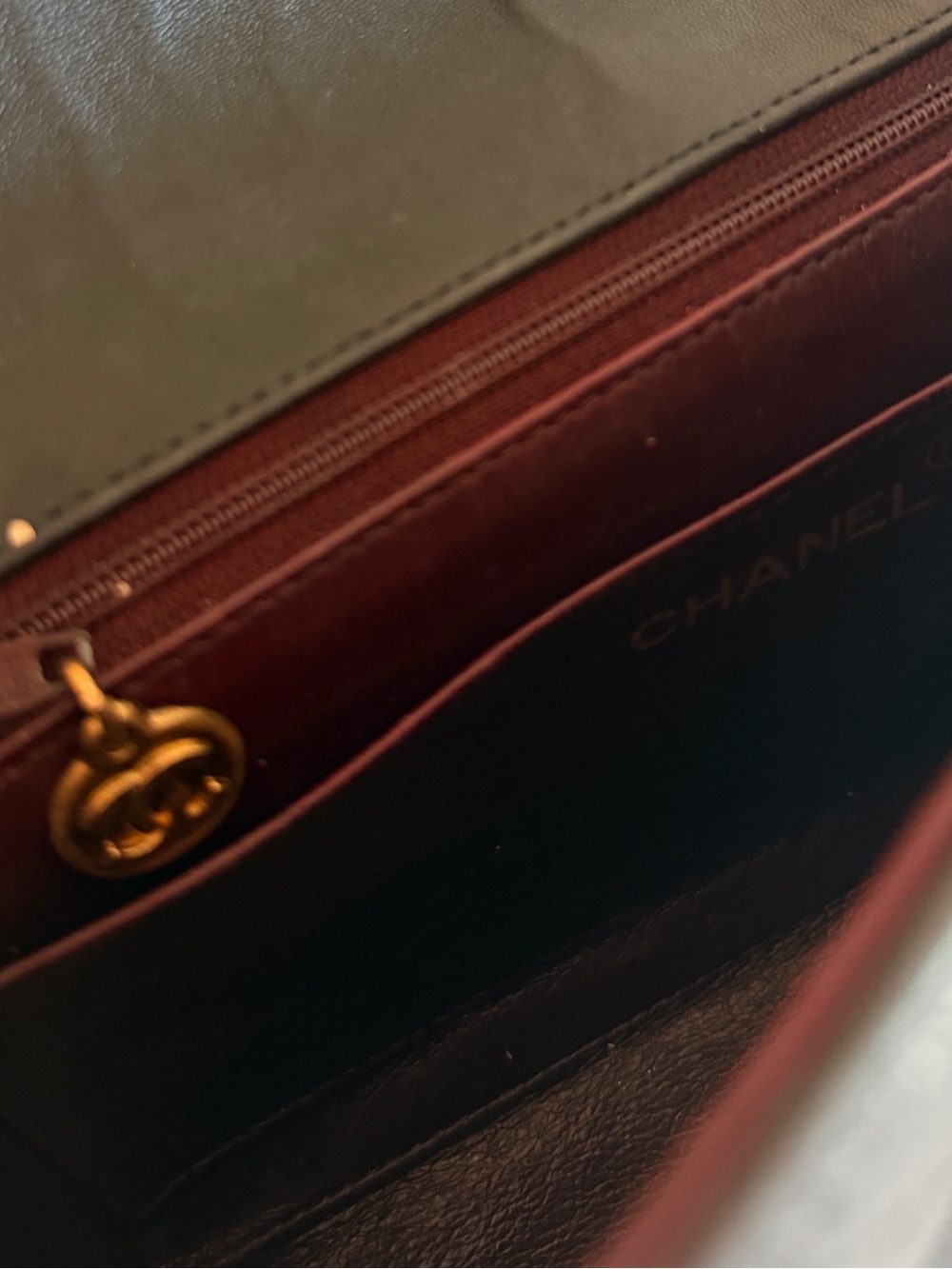 VINTAGE CHANEL Princess Diana Bag - Picture 3 of 7